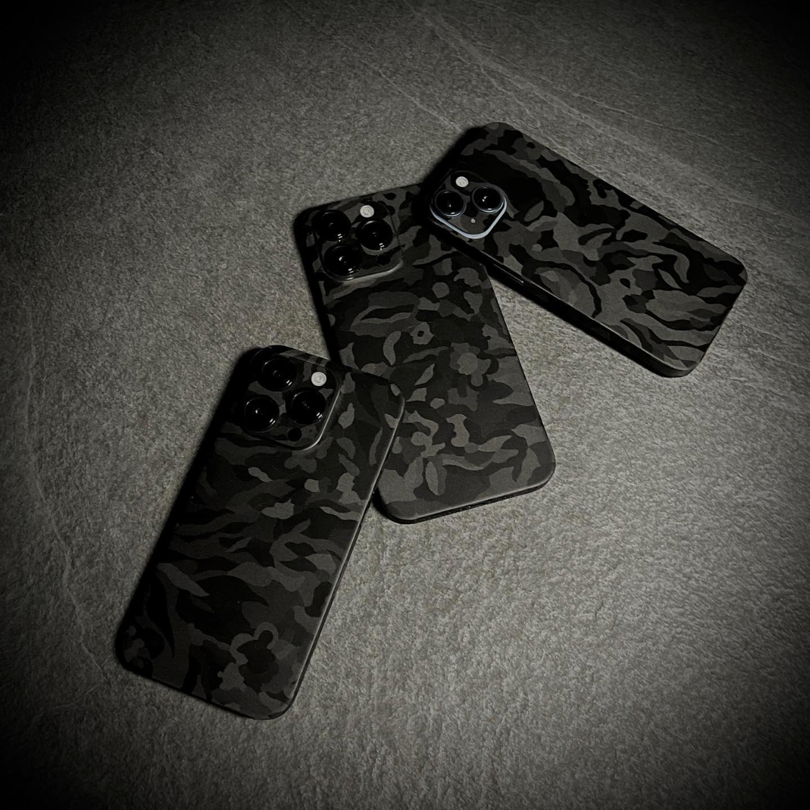 iPhone 12 Mini Skin Shadow Black